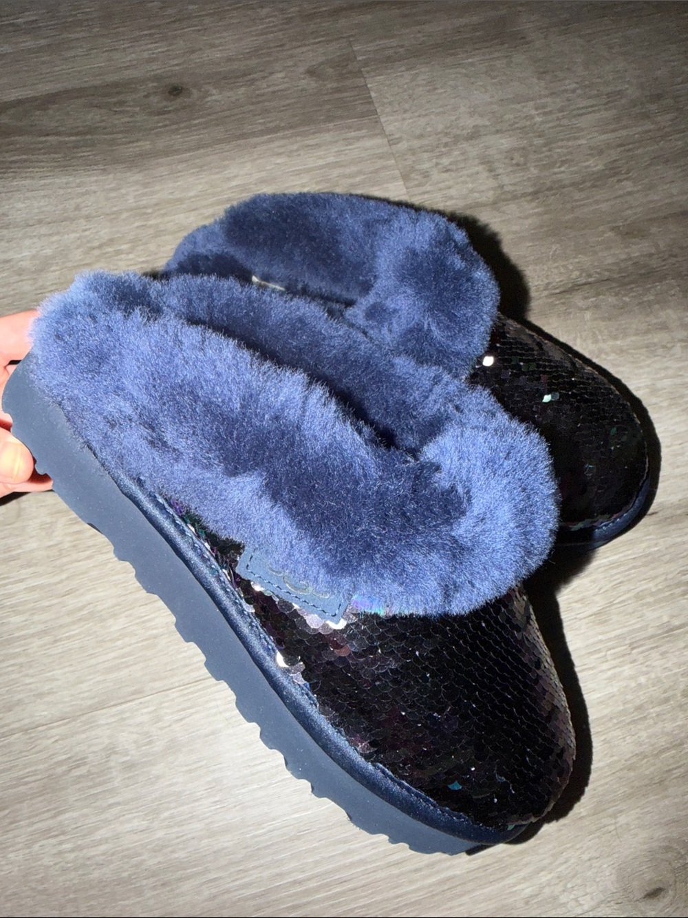 ❤️‍🔥FIRM PRICE❤️‍🔥 UGG Cluggette Sequin Navy Slippers Women's